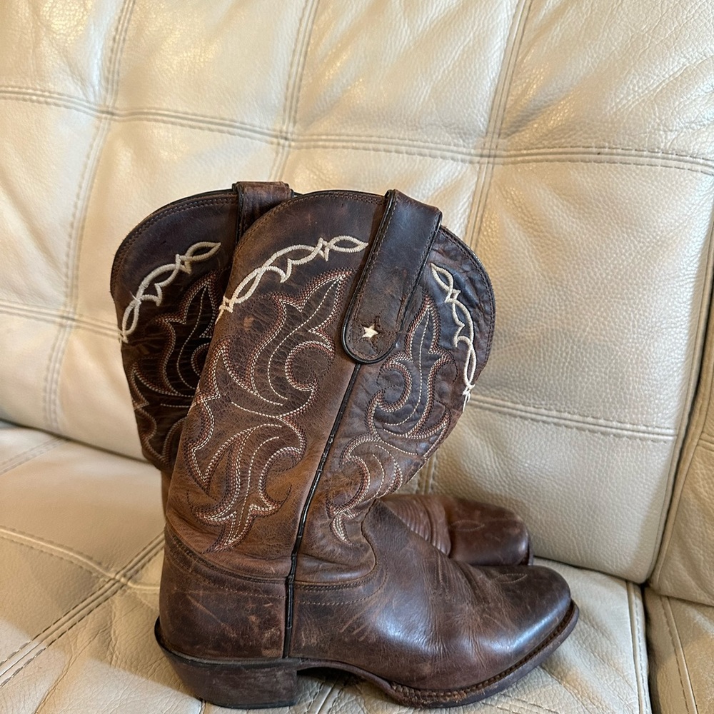 Tony Lama Brown Leather Western Heeled Boots with White Stitching